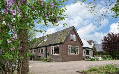 Dorpsstraat 332