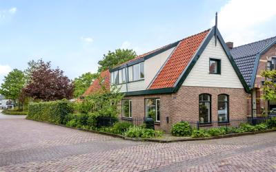 Dorpsstraat 663