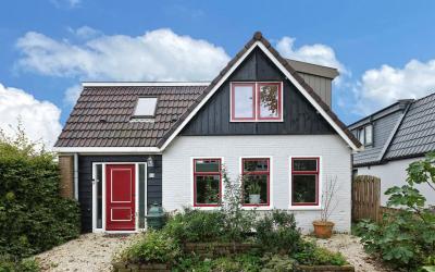 Spoorstraat 64