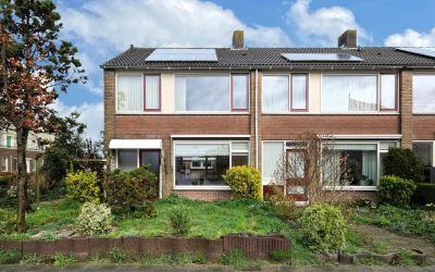Hulststraat 1