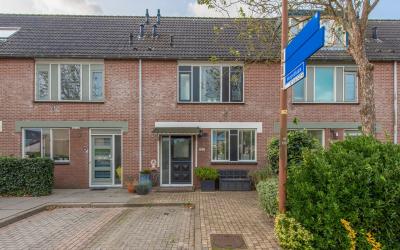 Jan van der. 121