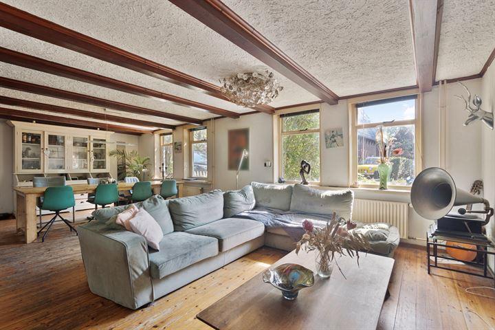 Twee-onder-één-kap te koop: Dorpsstraat 198, Warmenhuizen
