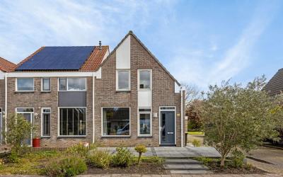Vrouw Steen. 90