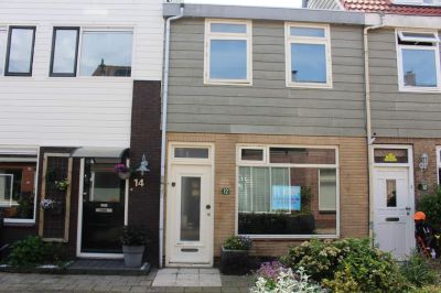 Oranjestraat 12