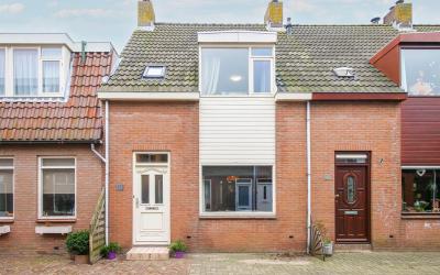 Oranjestraat 28