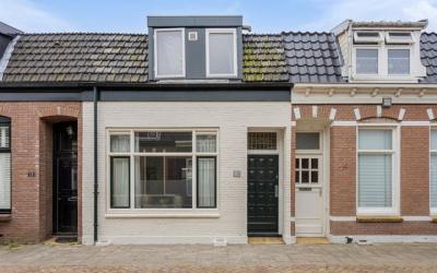 Emmastraat 16