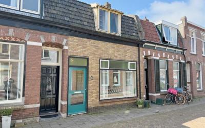 Emmastraat 6