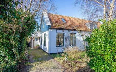 Hoofdweg 77