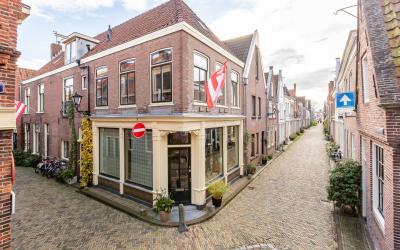 Sint Annast. 15