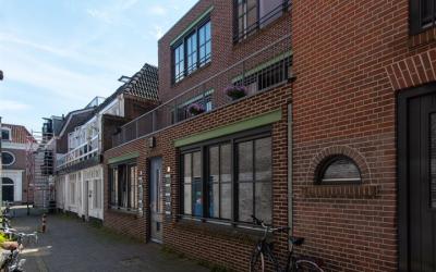 Het Vijvert. 11-B