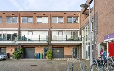 Van Alphens. 5