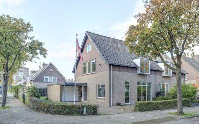 Bilderdijks. 25