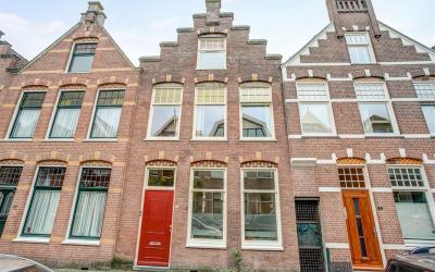 Spoorstraat 79