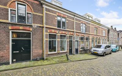 Stuartstraat 64