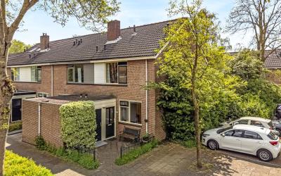 Boekenstein 84
