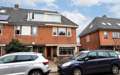 Nuhout van. 32