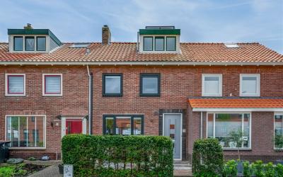 Eerste Groe. 113