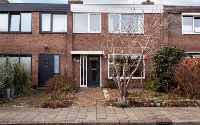Jan Evertse. 26