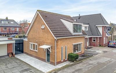 Middenweg 67