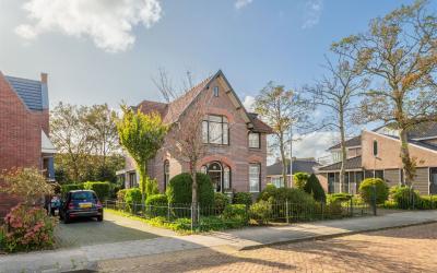 Raadhuisweg 30