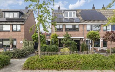 Roosje Voss. 80