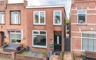 Van der Zwaagstraat 9