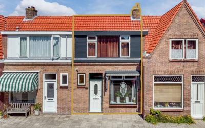 De Ruyterst. 106