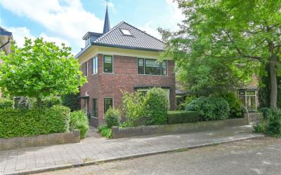 De Genestetlaan 8