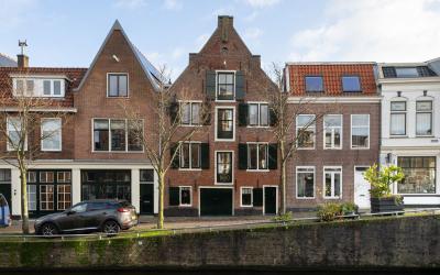 Burgwal 111