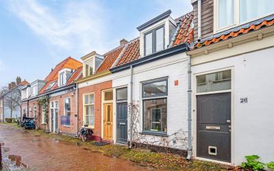 Leliestraat 28
