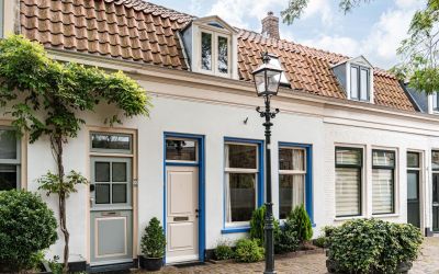 De Haasstra. 6