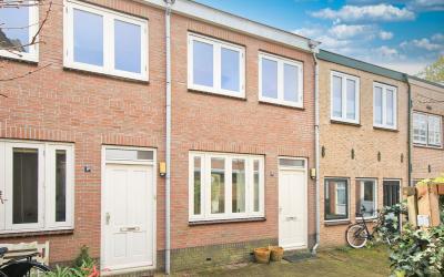 Kenaustraat 8-E