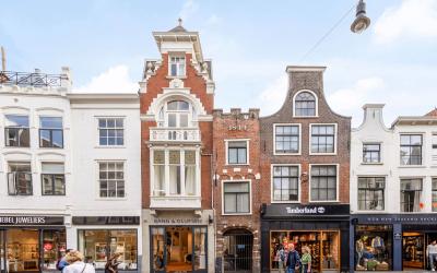 Grote Houts. 7-D