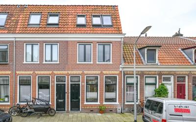 Oost Indiës. 44