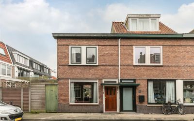 Oost Indiës. 80