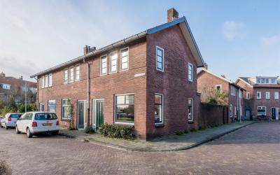 Croesenstra. 32