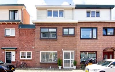 Medanstraat 8