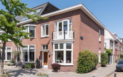 Gerrit van. 17