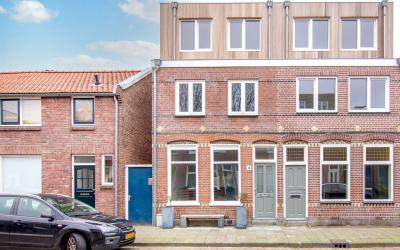 Korteweg 18