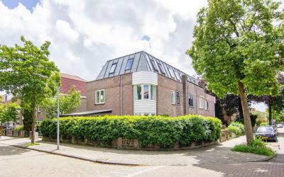 Middenweg 48