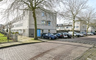Bijvoetstra. 2