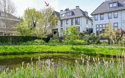 Bloemendaal. 329-I