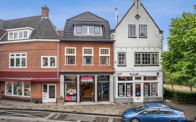 Bloemendaal. 123-A