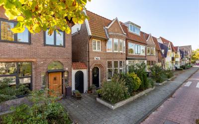 Zandvoortse. 83