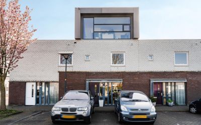 Haringvliet 82