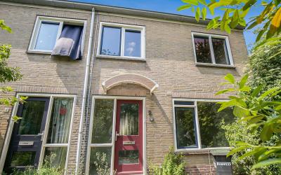Van Barenst. 2