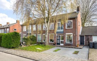 Kerkstraat 54