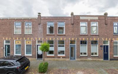 van der Vel. 46