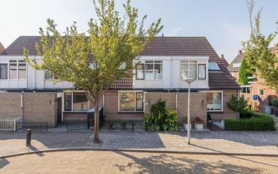 Kerkstraat 8