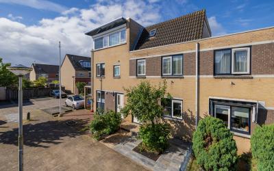 Waardenburg 62